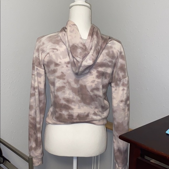 SUPER soft long sleeved crop top hoodie - Picture 2 of 5